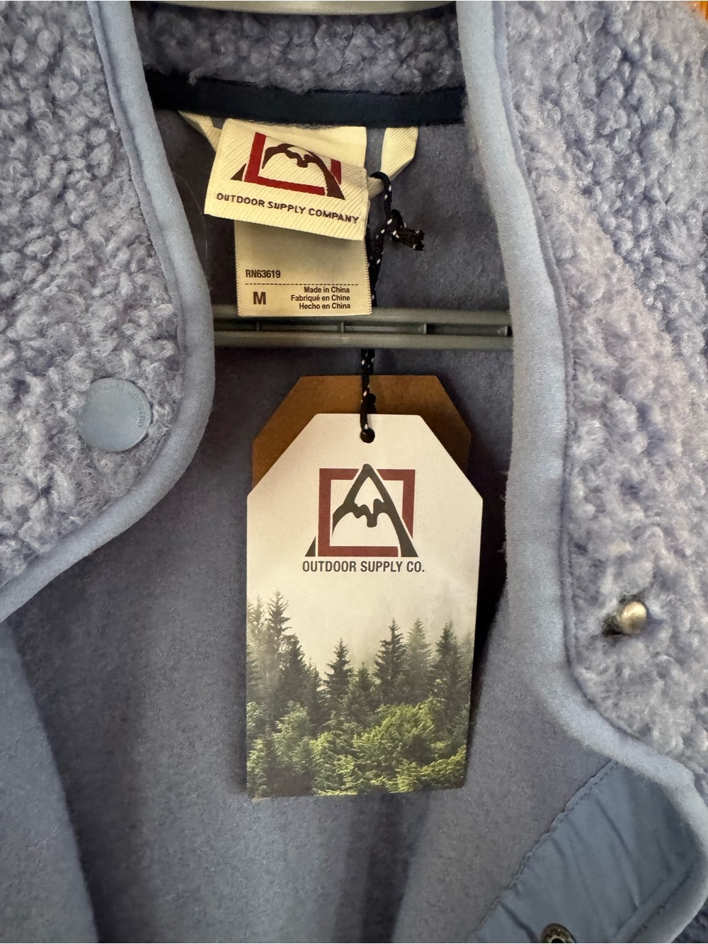 NWT Women's Light Blue Sherpa Jacket - Picture 5 of 6